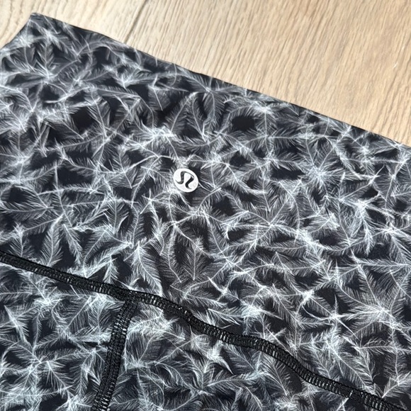 Lululemon Wunder Under High Waist Leggings - Picture 7 of 13